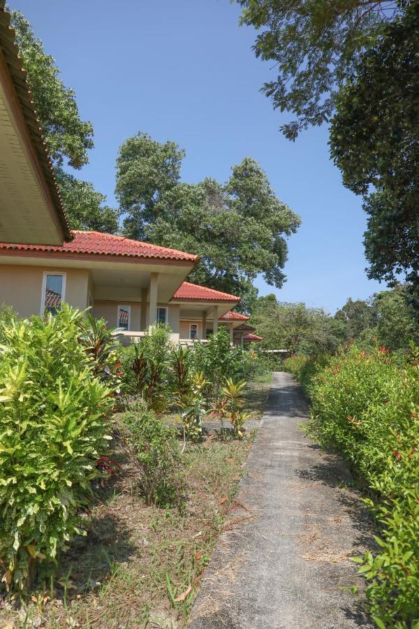 Baansukjai Bungalows Ранонг Екстер'єр фото